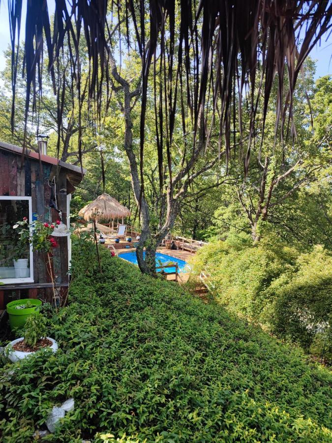 La Lyalis Bed & Breakfast เอกีนส์ ภายนอก รูปภาพ